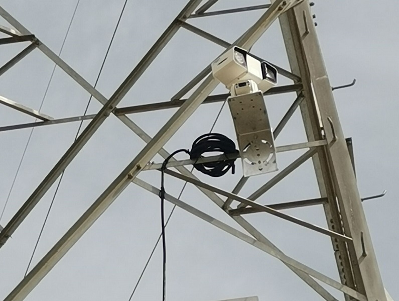 輸電線(xiàn)路智能多目視頻監(jiān)控裝置 輸電線(xiàn)路智能多目視頻監(jiān)控裝置